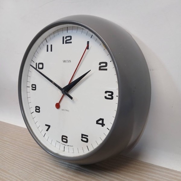 3: Working Vintage Industrial Smiths Sectric Office Clock (Diameter 28cm)