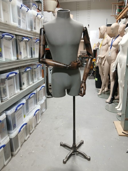 2: Male Tailors Torso With Articulated Arms On Stand