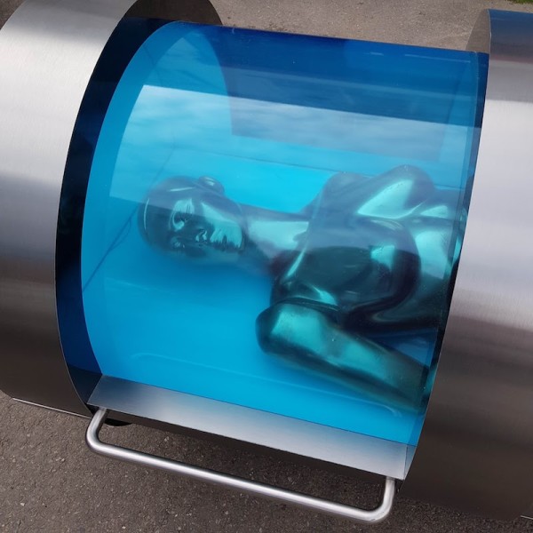 10: Futuristic Space Themed / Bio-Chemistry Body Scanner