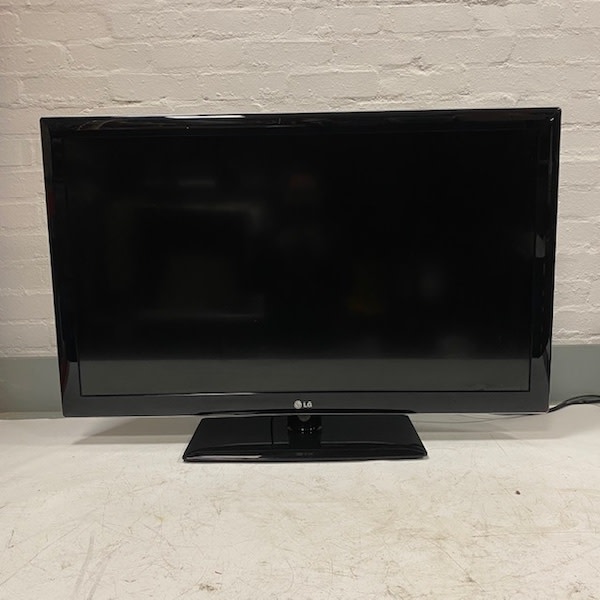 6: Fully Working LG LCD Colour TV