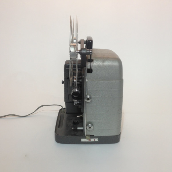 3: Fully Working Vintage Bell & Howell Moviemaster 8mm Film Projector