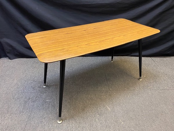 1: Vintage Table