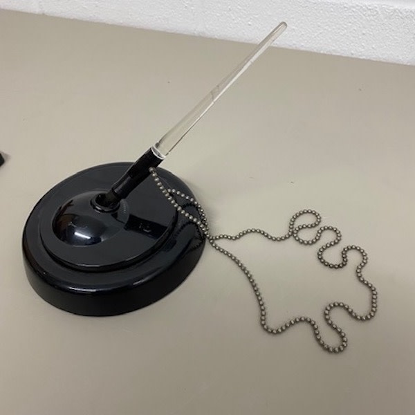 1: Pen With Chain & Stand