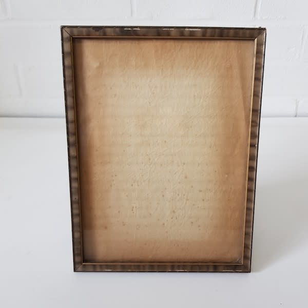 1: Vintage Photo Frame