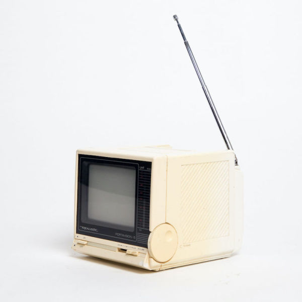 3: Non Practical Mini Portable Realistic Portavision-5 TV