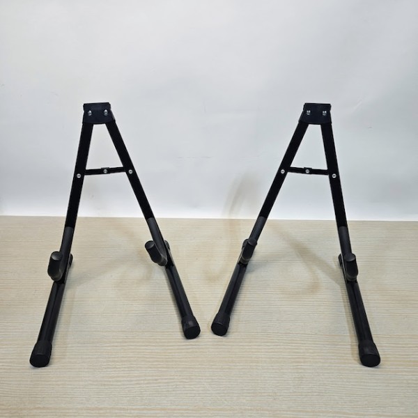 2: Guitar Stand