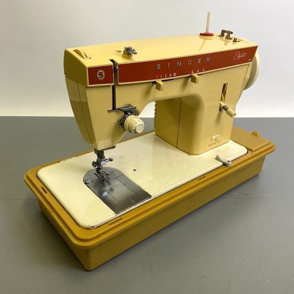 4: Singer Sewing Machine