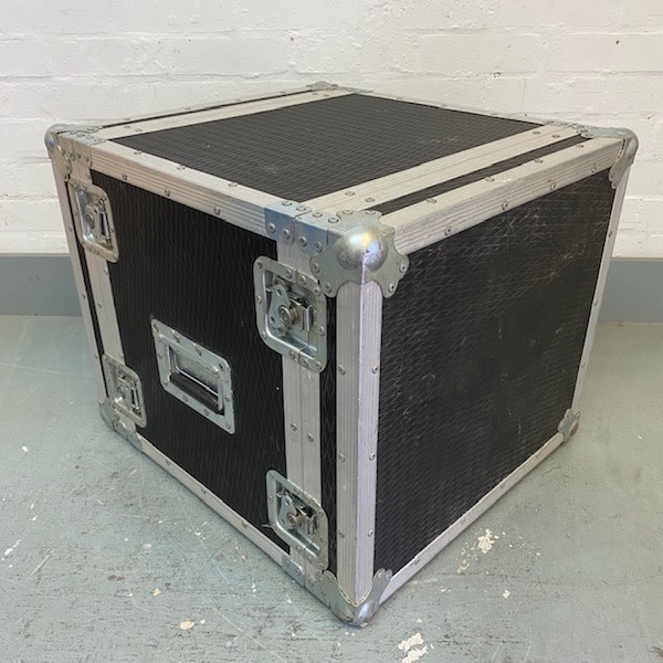 4: Medium Flight Case