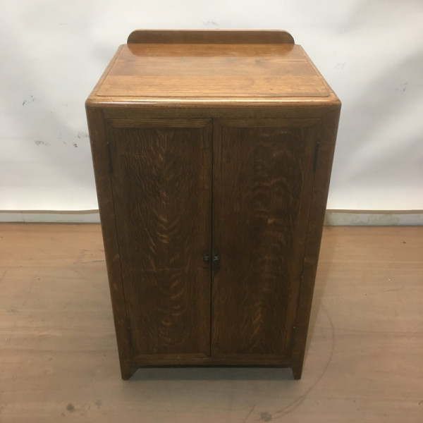 2: Oak Plinth / Cabinet