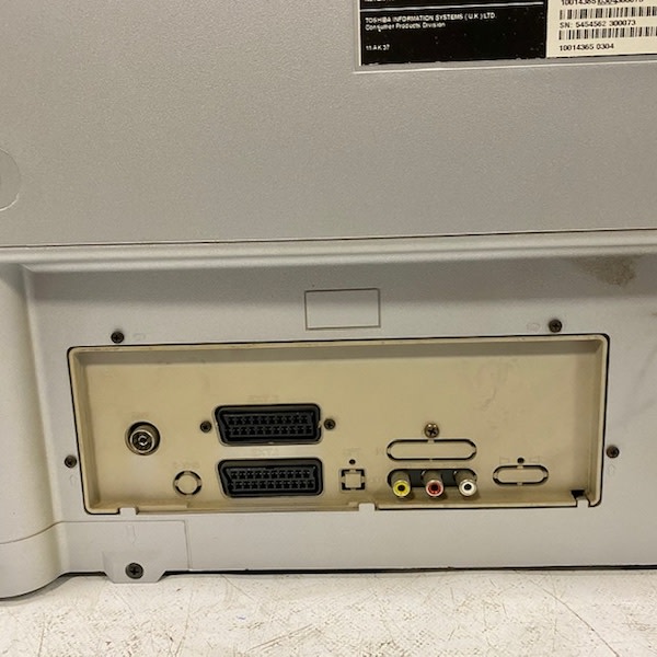 5: Fully Working Toshiba Colour TV (26