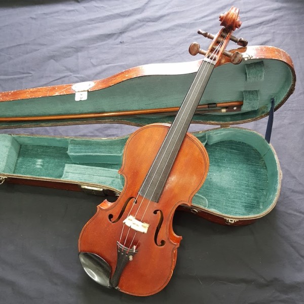 2: Violin With Bow & Case 