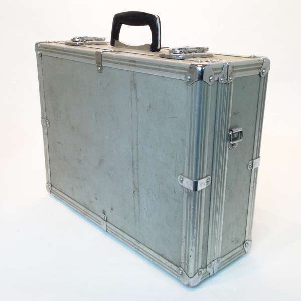 3: Metal Flight Case