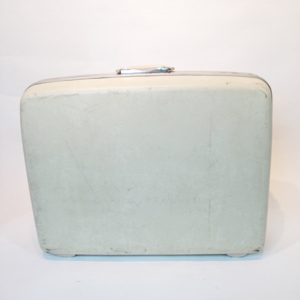 2: Cream Hard Shell Suitcase