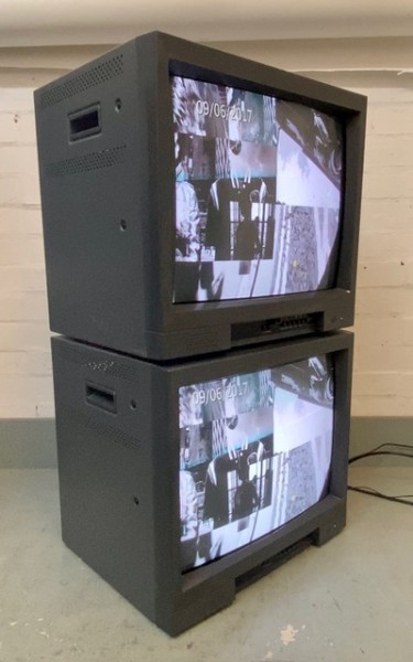 4: Fully Working Retro Colour Monitor (20