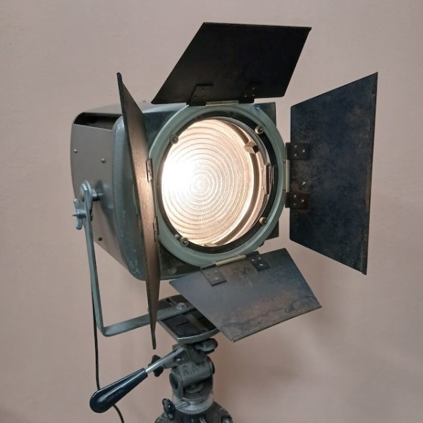 7: Vintage 'Strand' Electric Lamp On Adjustable Tripod (Working)