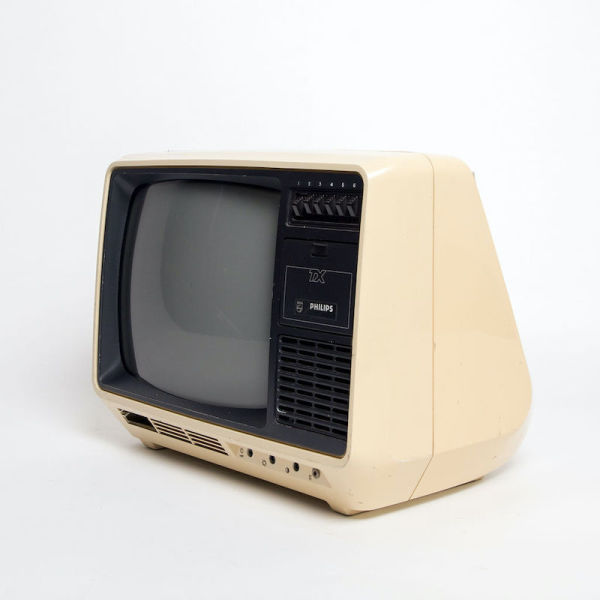 2: Non Practical Philips TX711 TV