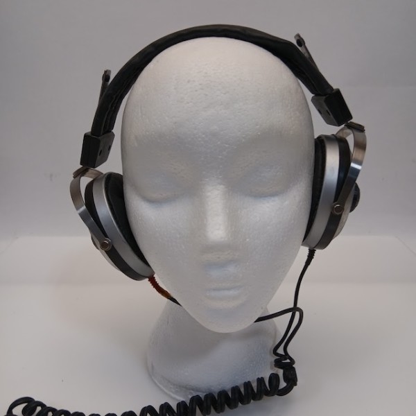 1: Prinzsound Studio 9 Retro Headphones
