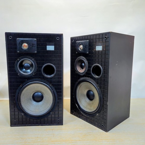 3: Black Retro JBL Speaker (Non Practical)