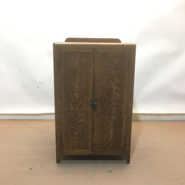 1: Oak Plinth / Cabinet
