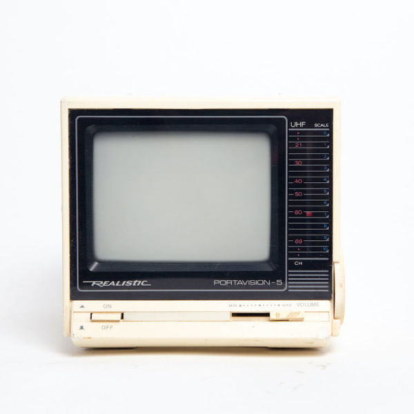 1: Non Practical Mini Portable Realistic Portavision-5 TV