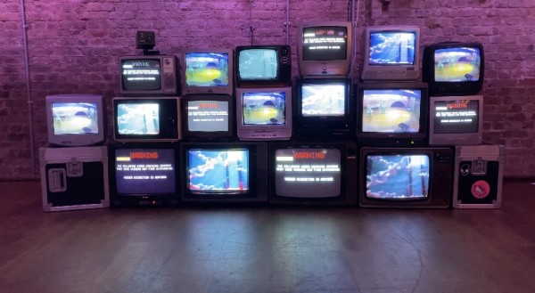 1: Fully Working TV Stack With Multiple Media Feeds