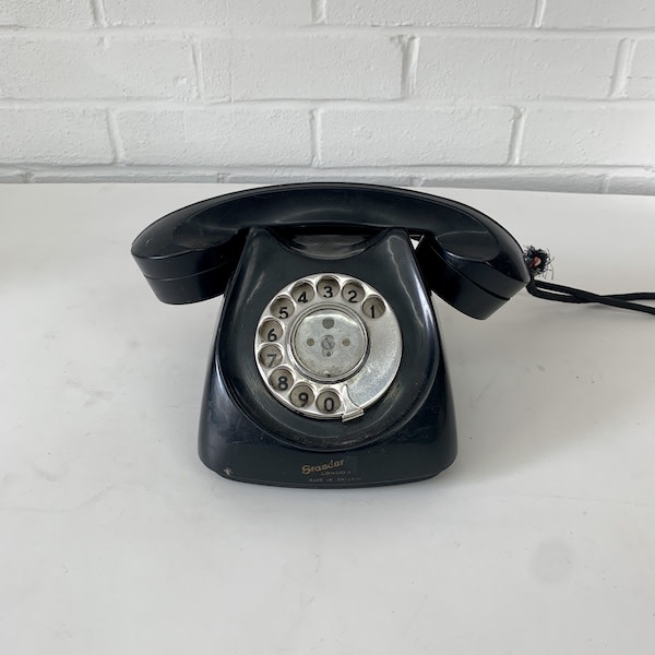 1: Vintage Bakelite GPO Telephone