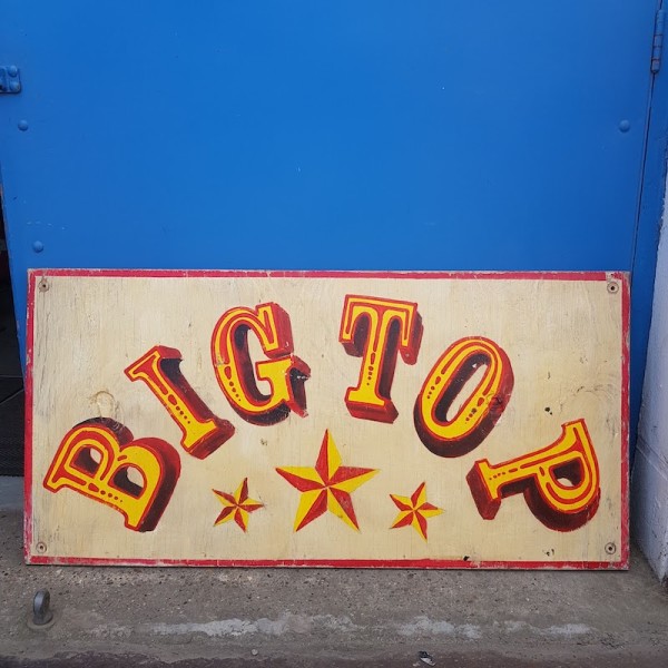 2: Vintage Circus Signs