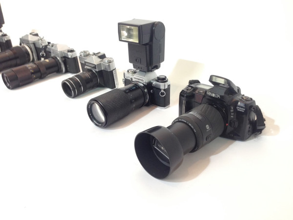 2: Paparazzi Cameras With Long Lenses 