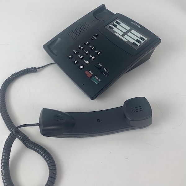 5: Samsung Black Desk Telephone