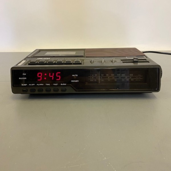 2: Retro Clock Radio/Cassette Recorder
