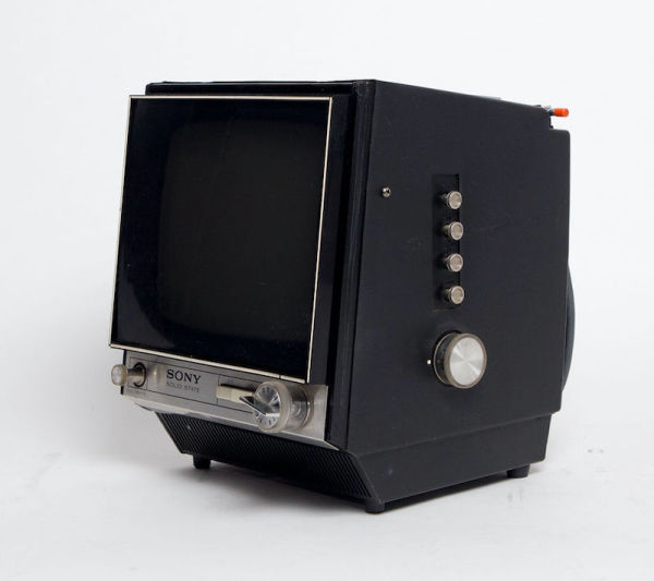 2: Static Only Sony Solid State Transistor Mini Portable 9-9OUB TV