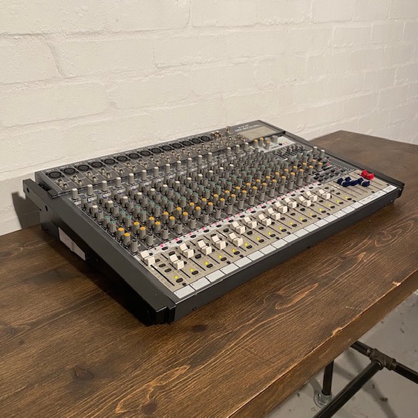 2: ALTO Lynx-Mix 204 Mixer (2009)