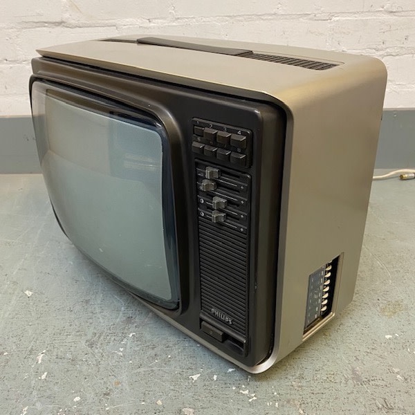 4: Fully Working Philips SV18584 Colour TV (14