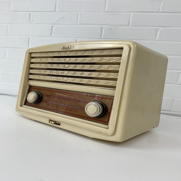 1: Retro Bush Radio (Non Practical)