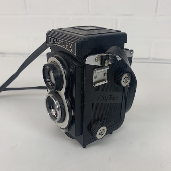 3: Binaflex Vintage Camera (Non Practical)