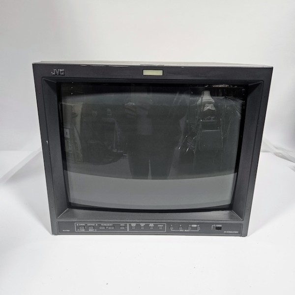 4: Fully Working JVC Colour Monitor (16