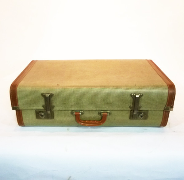 1: Cream Wood Finish Suitcase
