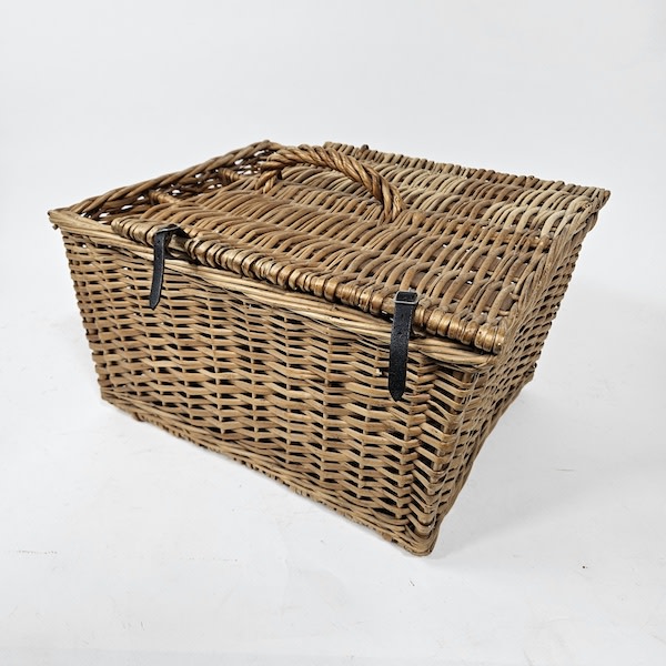 2: Picnic Wicker Basket