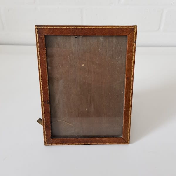 3: Small Vintage Leather Trim Photo Frame