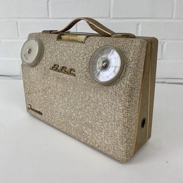 2: Vintage GEC Transistor Radio (Non Practical)