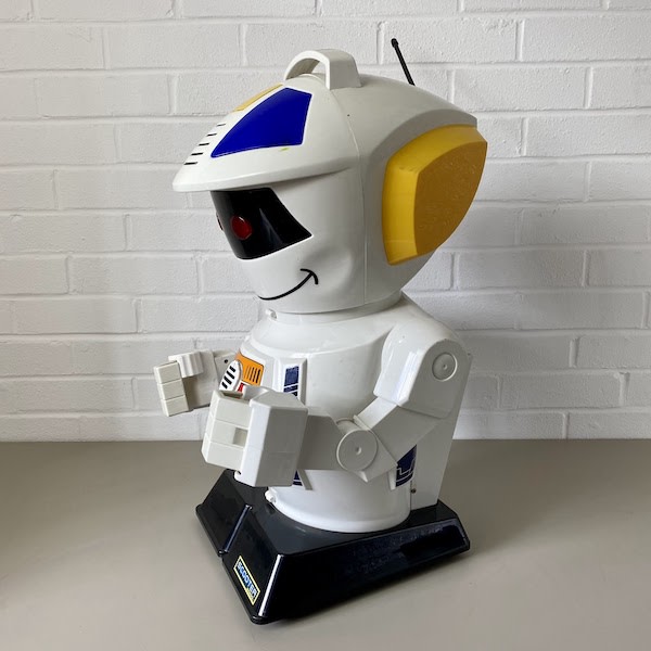 3: Large White Robot