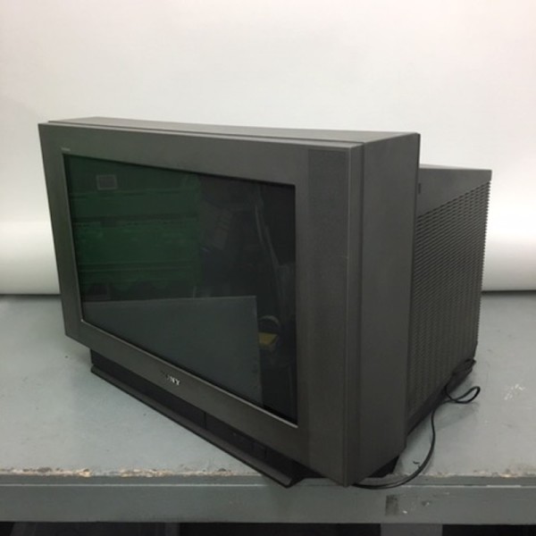 3: Fully Working Sony Trinitron Colour TV (only available as part of a build with our technician on site)