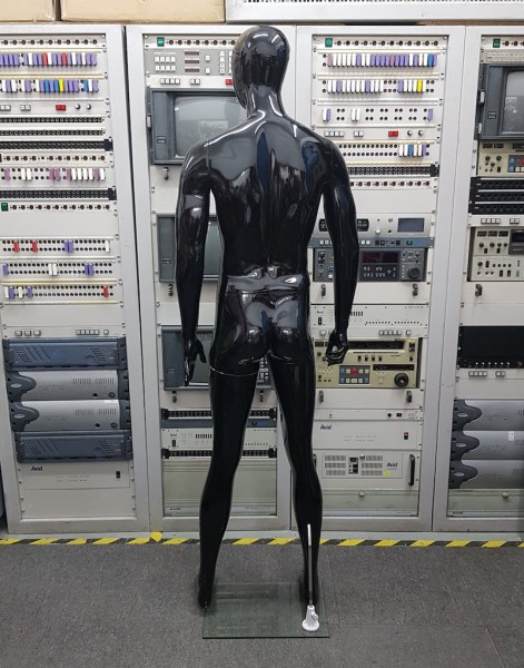 3: Gloss Black Male Mannequin