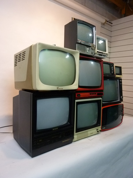 4: Stack Of Retro CRT Televisions (Fully Working & Non Practical)