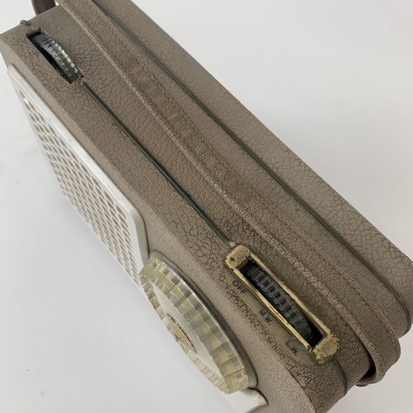 2: Retro Decca Transistor (Non Practical)