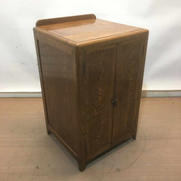 3: Oak Plinth / Cabinet