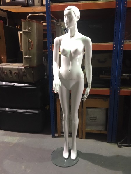 2: Female Mannequin