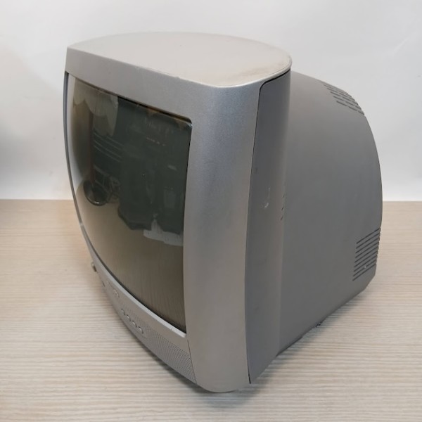 4: Fully Working Philips Colour TV (14