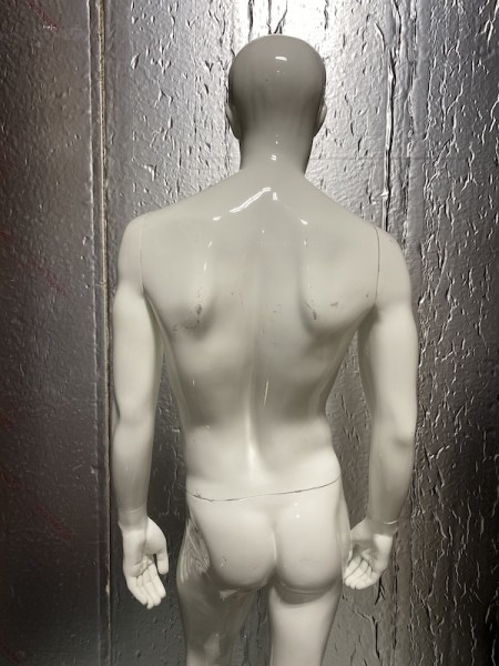 4: Male Gloss White Mannequin 