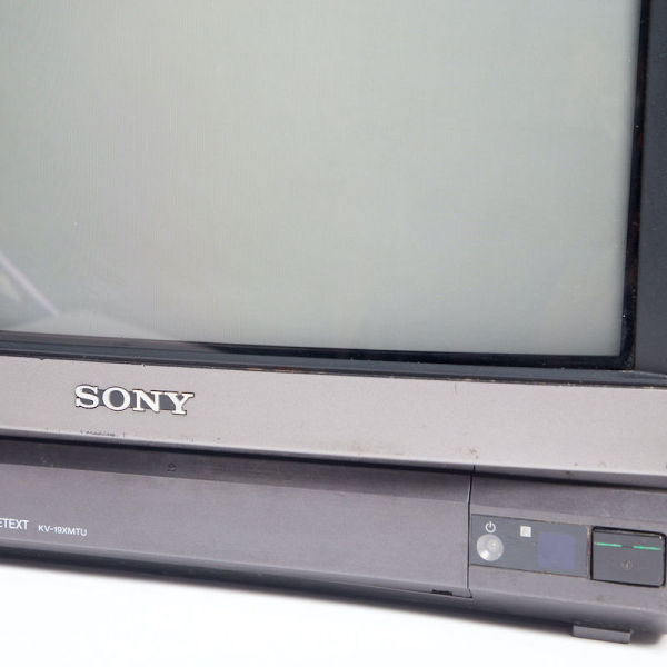 2: Fully Working Grey Sony Trinitron Colour TV (only available as part of a build with our technician on site)